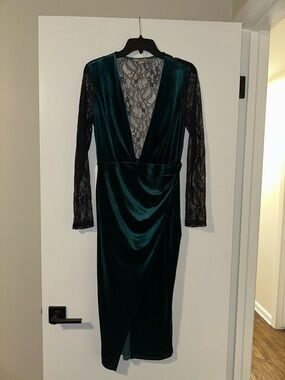 Women’s Size 8 ASOS Green Velvet Midi Dress with Black Lace Detail